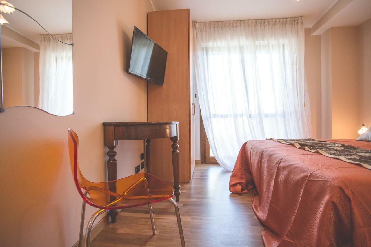 Villa Malu Чита' Сант'Анджело Екстериор снимка
