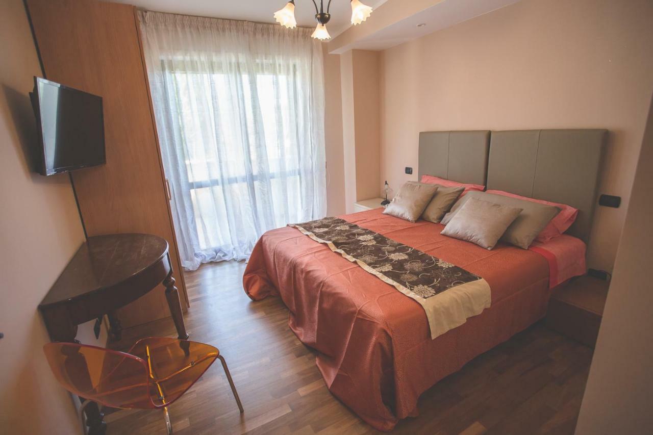 Villa Malu Чита' Сант'Анджело Екстериор снимка